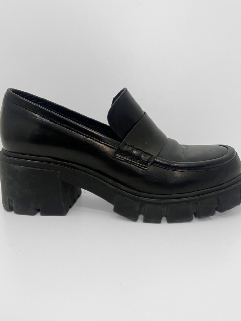 Women’s Black Chunky Loafer - Sleek Platform Slip-On - Picture 2 of 6